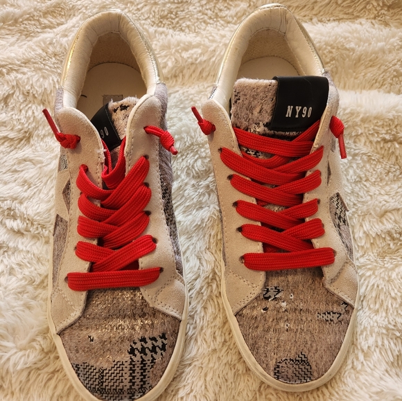 Steve Madden cow star shoe - Picture 13 of 13